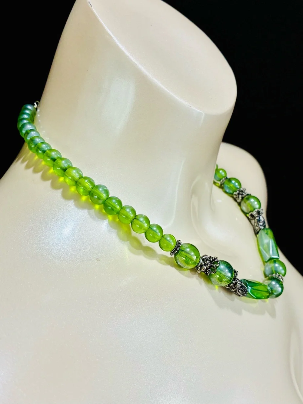 Vibrant Green Glass Bead Necklace with Silver-Tone Accents